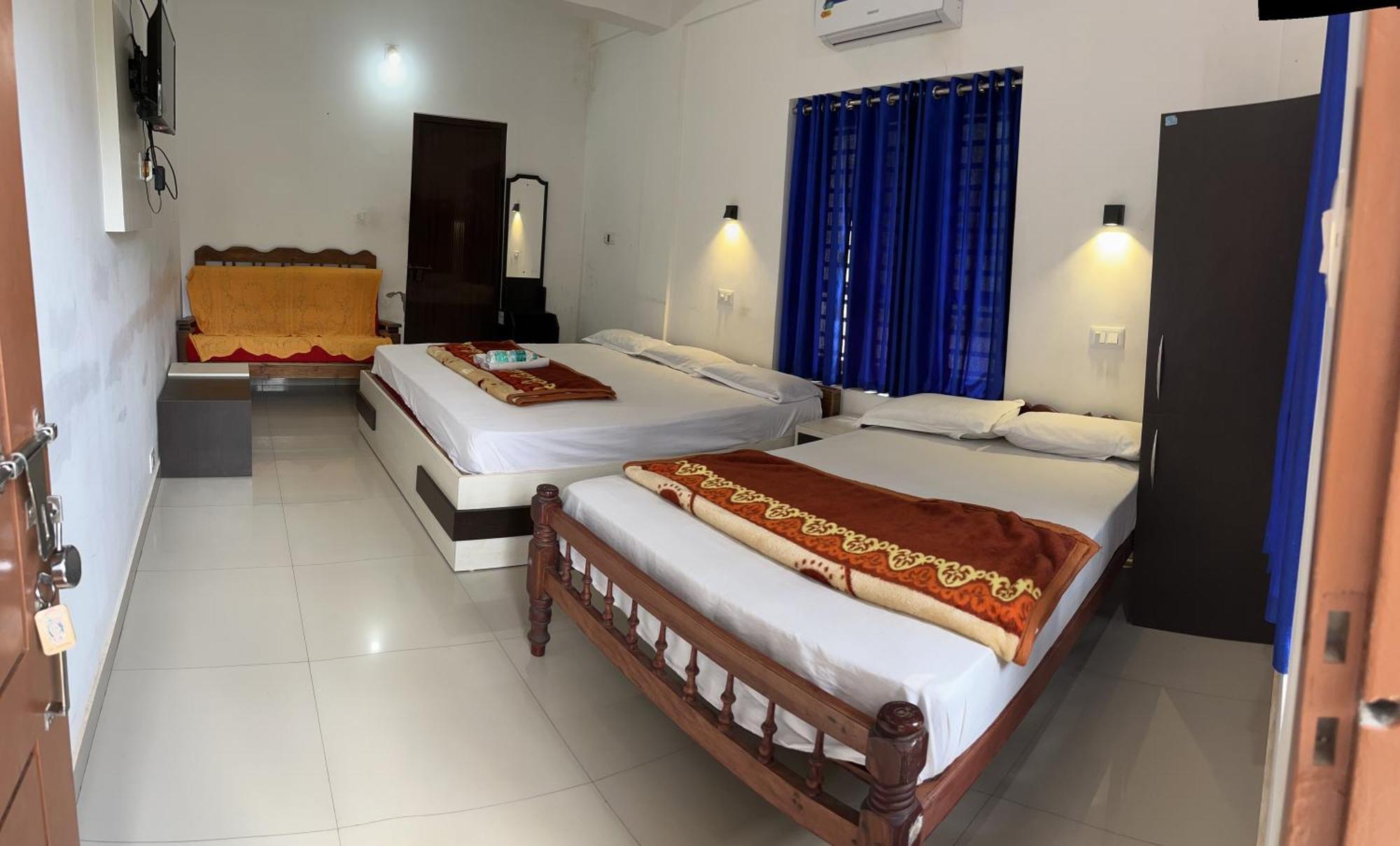 Dakshinakasi Guest House Thirunelly Ngoại thất bức ảnh