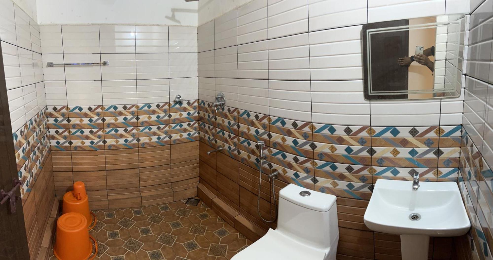 Dakshinakasi Guest House Thirunelly Ngoại thất bức ảnh