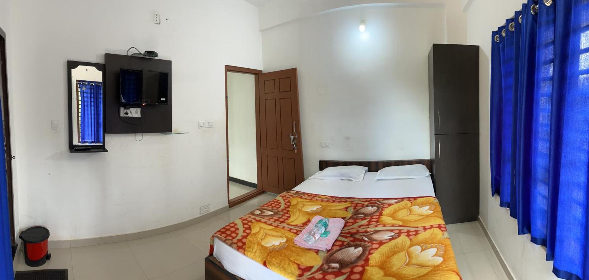 Dakshinakasi Guest House Thirunelly Ngoại thất bức ảnh
